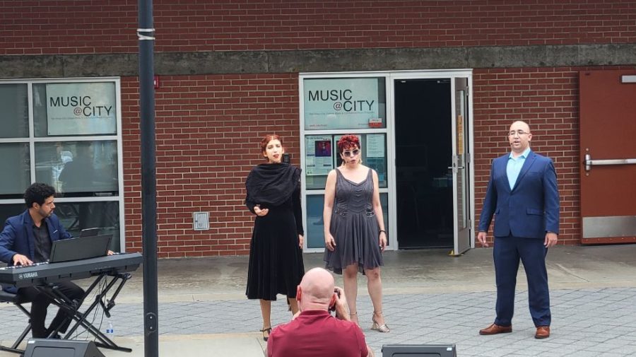 Opera singers at City College
